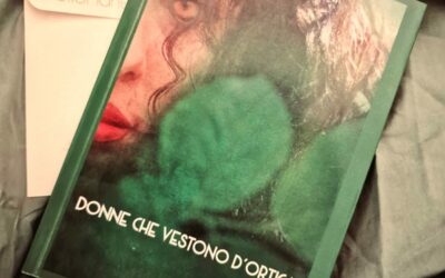 DONNE CHE VESTONO D’ORTICA di Laura Calderini